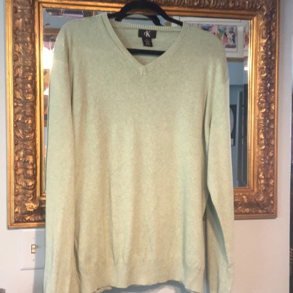 Men’s sweater